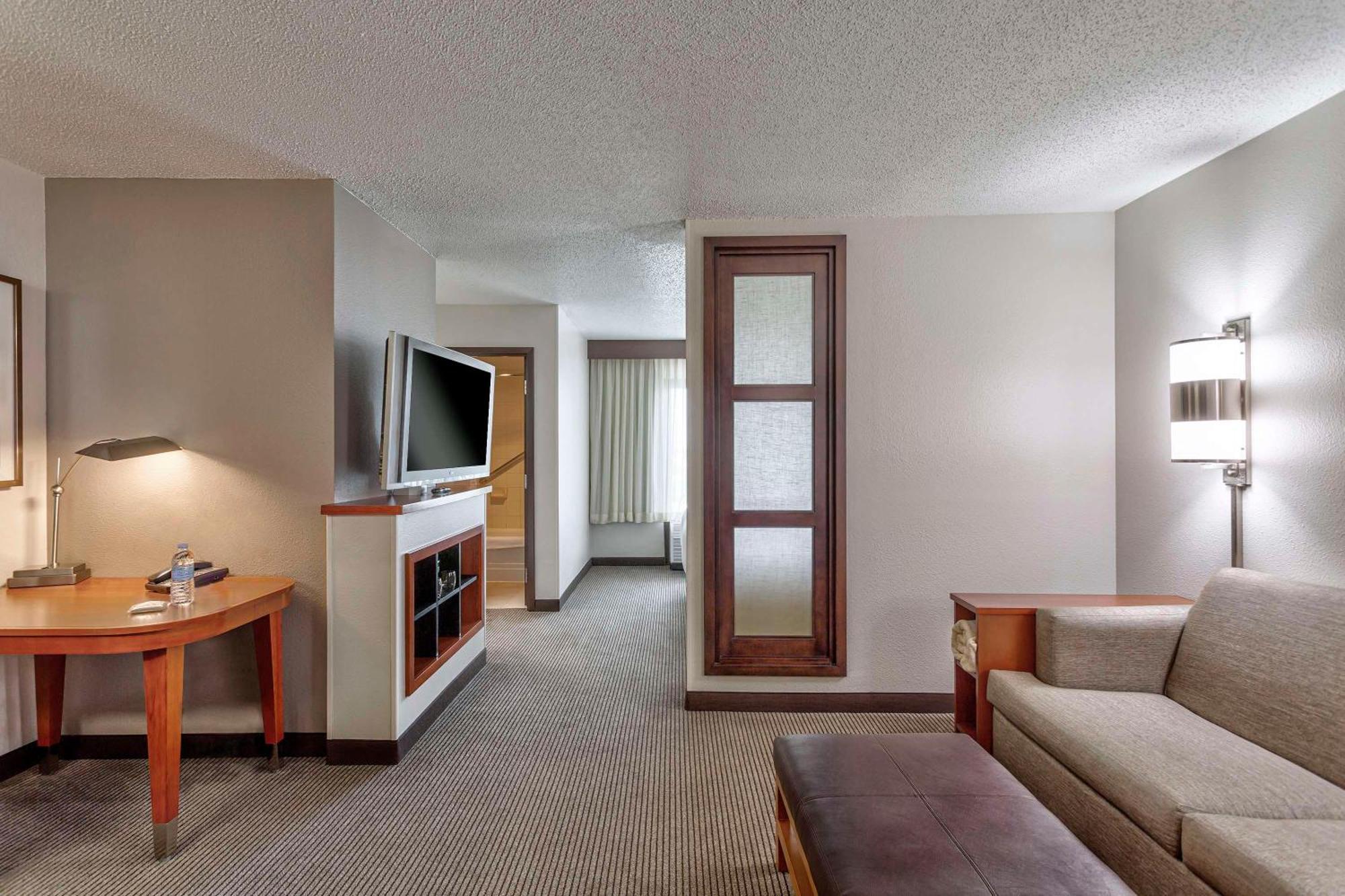 ไฮแอท เพลซ โอเวอร์แลนด์ พาร์ค คอนเวนชั่น เซ็นเตอร์ Hotel โอเวอร์แลนด์พาร์ค ภายนอก รูปภาพ